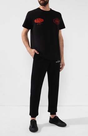 Мужская хлопковая футболка GIVENCHY черного цвета по цене 31200 руб., арт. BM70SU3002 | Фото 2 Мужская хлопковая футболка GIVENCHY черного цвета, арт. BM70SU3002 | Фото 2