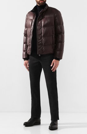 Мужская кожаная куртка BRIONI бордового цвета по цене 651000 руб., арт. PUE60L/08720 | Фото 2 Мужская кожаная куртка BRIONI бордового цвета, арт. PUE60L/08720 | Фото 2 (Длина (верхняя одежда): Короткие; Статус проверки: Проверено, Проверена категория; Рукава: Длинные; Материал подклада: Синтетический материал; Принт: Без принта; Мужское Кросс-КТ: Кожа и замша, Верхняя одежда, пуховик-короткий; Кросс-КТ: Куртка, Пуховик; Стили: Кэжуэл; Материал утеплителя: Пух и перо; Материал внешний: Натуральная кожа)