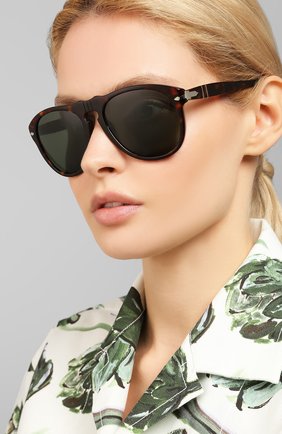 Женские солнцезащитные очки PERSOL коричневого цвета по цене 13000 руб., арт. 0649-24/31 | Фото 2 Женские солнцезащитные очки PERSOL коричневого цвета, арт. 0649-24/31 | Фото 2