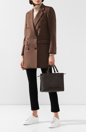 Женская сумка-шопер the box MARC JACOBS (THE) коричневого цвета по цене 46200 руб., арт. M0014877 | Фото 2 Женская сумка-шопер the box MARC JACOBS (THE) коричневого цвета, арт. M0014877 | Фото 2