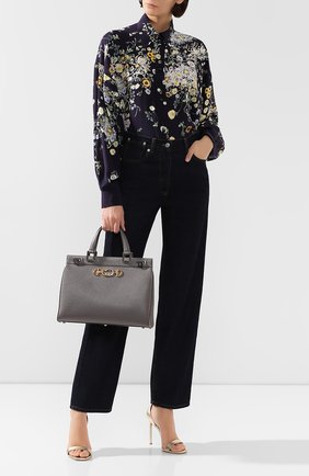 Женская сумка gucci zumi medium GUCCI серого цвета по цене 257300 руб., арт. 564714/1B90X | Фото 2 Женская сумка gucci zumi medium GUCCI серого цвета, арт. 564714/1B90X | Фото 2
