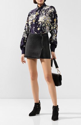 Женские замшевые ботинки valentino garavani rockstud VALENTINO черного цвета по цене 83500 руб., арт. SW0S0S04/GEF | Фото 2 Женские замшевые ботинки valentino garavani rockstud VALENTINO черного цвета, арт. SW0S0S04/GEF | Фото 2