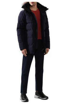 Мужская пуховик с меховой отделкой carson CANADA GOOSE синего цвета по цене 119500 руб., арт. 3805M | Фото 2 Мужская пуховик с меховой отделкой carson CANADA GOOSE синего цвета, арт. 3805M | Фото 2 (Статус проверки: Проверена категория; Длина (верхняя одежда): До середины бедра; Материал утеплителя: Пух и перо; Материал внешний: Синтетический материал; Мужское Кросс-КТ: Пуховик-верхняя одежда, Верхняя одежда, пуховик-короткий; Рукава: Длинные; Кросс-КТ: Куртка; Материал подклада: Синтетический материал)