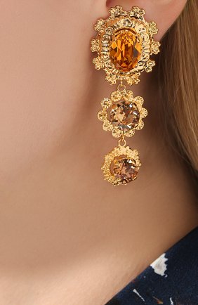 Женские серьги-клипсы DOLCE & GABBANA золотого цвета по цене 33050 руб., арт. WEL8S7/W1111 | Фото 2 Женские серьги-клипсы DOLCE & GABBANA золотого цвета, арт. WEL8S7/W1111 | Фото 2