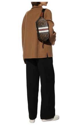 Женская поясная сумка sonny medium BURBERRY коричневого цвета, арт. 8021483 | Фото 2 (Материал: Экокожа; Стили: Классический; Кросс-КТ: другое; Застежка: Молния; Размер: medium)