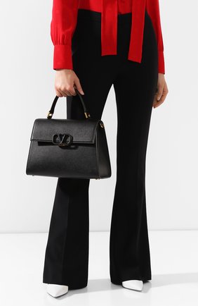 Женская сумка valentino garavani vsling VALENTINO черного цвета по цене 208000 руб., арт. SW0B0F15/KGW | Фото 2 Женская сумка valentino garavani vsling VALENTINO черного цвета, арт. SW0B0F15/KGW | Фото 2
