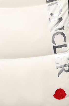 Детский конверт с меховой отделкой MONCLER ENFANT белого цвета по цене 41450 руб., арт. E2-951-00800-25-68950 | Фото 3 Детский конверт с меховой отделкой MONCLER ENFANT белого цвета, арт. E2-951-00800-25-68950 | Фото 3