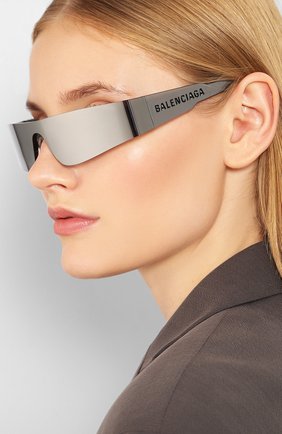 Мужские солнцезащитные очки BALENCIAGA серого цвета по цене 28900 руб., арт. BB0041 002 | Фото 2 Мужские солнцезащитные очки BALENCIAGA серого цвета, арт. BB0041 002 | Фото 2