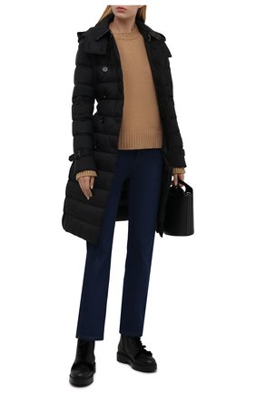 Женский пуховик arniston BURBERRY черного цвета по цене 94600 руб., арт. 8018554 | Фото 2 Женский пуховик arniston BURBERRY черного цвета, арт. 8018554 | Фото 2 (Материал внешний: Синтетический материал; Длина (верхняя одежда): До колена, Длинные; Рукава: Длинные; Материал подклада: Синтетический материал; Кросс-КТ: Пуховик; Статус проверки: Проверено, Проверена категория; Материал утеплителя: Пух и перо)