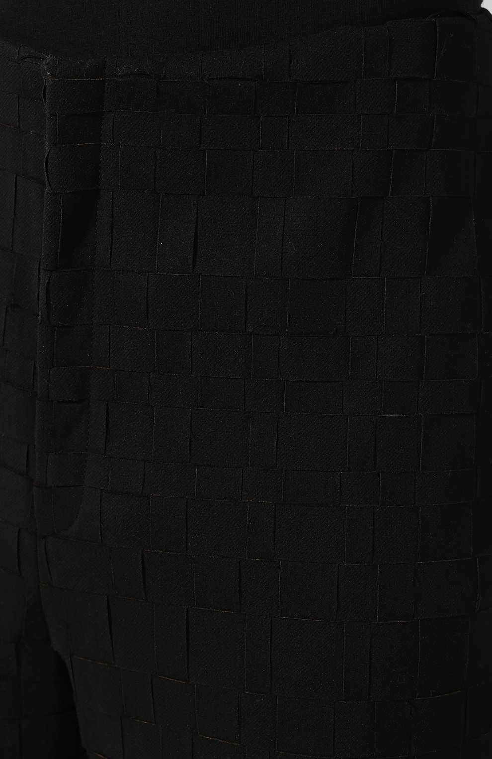 Мужские шерстяные брюки BOTTEGA VENETA черного цвета, арт. 592630/VKCX0 | Фото 5 (Материал внешний: Шерсть; Длина (брюки, джинсы): Стандартные; Случай: Повседневный; Стили: Минимализм; Материал подклада: Хлопок; Статус проверки: Проверена категория)