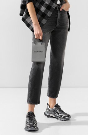 Кожаный чехол shopping для телефона BALENCIAGA серого цвета по цене 76350 руб., арт. 593826/0AI2N | Фото 2 Кожаный чехол shopping для телефона BALENCIAGA серого цвета, арт. 593826/0AI2N | Фото 2