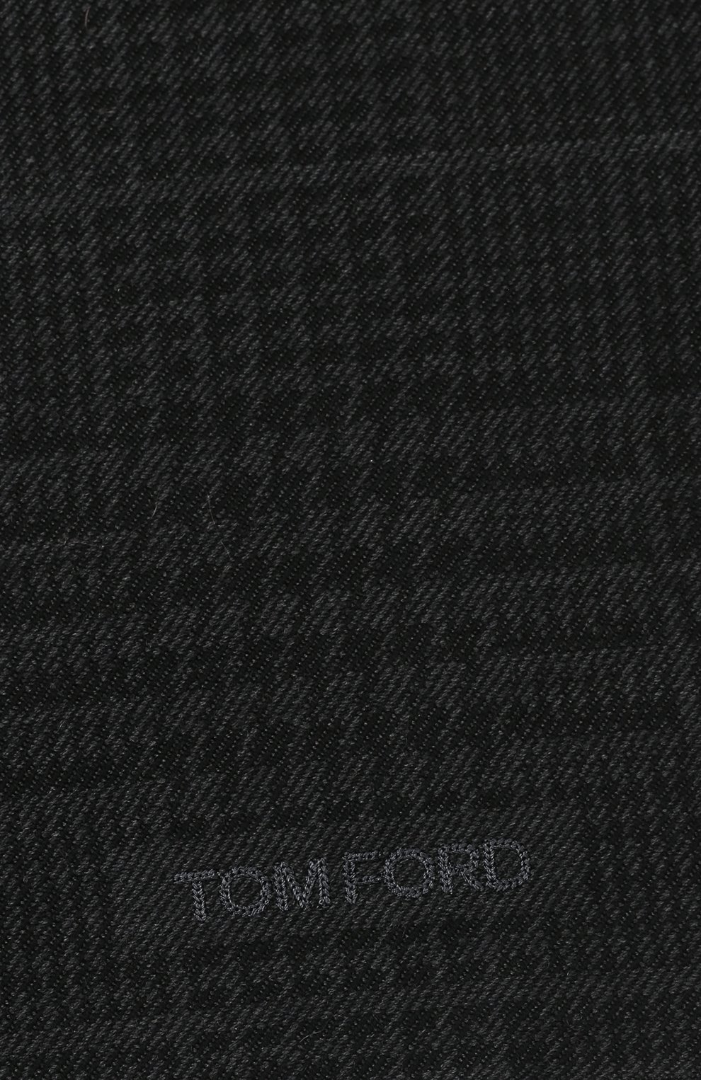 Мужской шерстяной шарф TOM FORD серого цвета, арт. 6TF127/2FD | Фото 2 (Мужское Кросс-КТ: Шарфы - с бахромой; Материал: Текстиль, Шерсть; Кросс-КТ: шерсть)
