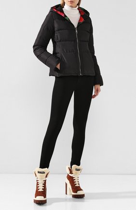 Женский пуховая куртка DOLCE & GABBANA черного цвета по цене 165500 руб., арт. F9G12T/G7TPG | Фото 2 Женский пуховая куртка DOLCE & GABBANA черного цвета, арт. F9G12T/G7TPG | Фото 2