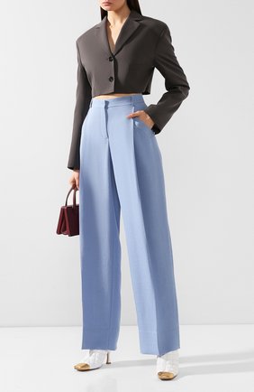 Женские брюки со стрелками JACQUEMUS голубого цвета по цене 63700 руб., арт. 193PA03/15330 | Фото 2 Женские брюки со стрелками JACQUEMUS голубого цвета, арт. 193PA03/15330 | Фото 2