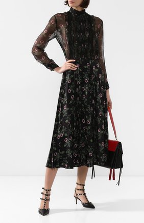 Женская кожаные туфли valentino garavani rockstud VALENTINO черного цвета по цене 58300 руб., арт. SW2S0375/VCE | Фото 2 Женская кожаные туфли valentino garavani rockstud VALENTINO черного цвета, арт. SW2S0375/VCE | Фото 2