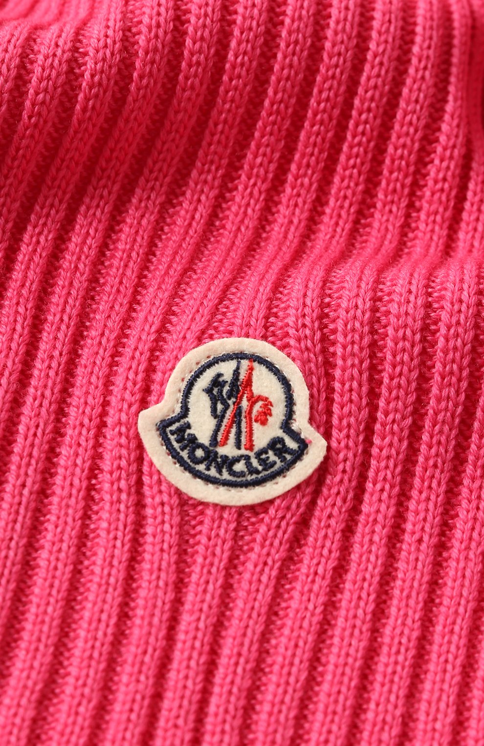 Детский комплект из шапки и шарфа MONCLER фуксия цвета по цене 25200 руб., арт. E2-954-00951-06-04S01 | Фото 5 Детский комплект из шапки и шарфа MONCLER фуксия цвета, арт. E2-954-00951-06-04S01 | Фото 5 (Материал: Шерсть; Статус проверки: Проверено, Проверена категория)