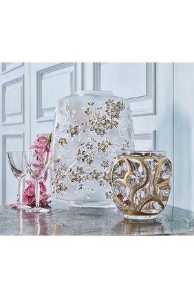 Ваза tourbillons m LALIQUE золотого цвета по цене 629000 руб., арт. 10683800 | Фото 4 Ваза tourbillons m LALIQUE золотого цвета, арт. 10683800 | Фото 4 (Ограничения доставки: fragile-2)