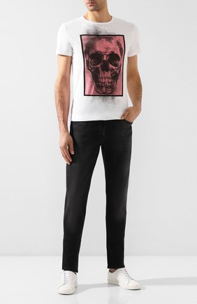 Мужские джинсы 7 FOR ALL MANKIND черного цвета по цене 21350 руб., арт. JSMXA240BB | Фото 2 Мужские джинсы 7 FOR ALL MANKIND черного цвета, арт. JSMXA240BB | Фото 2