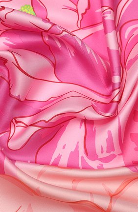 Женский шелковый платок VALENTINO разноцветного цвета по цене 29750 руб., арт. TW2EI114/UVB | Фото 2 Женский шелковый платок VALENTINO разноцветного цвета, арт. TW2EI114/UVB | Фото 2