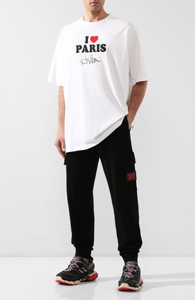 Мужская хлопковая футболка VETEMENTS белого цвета по цене 25900 руб., арт. SS20TR248 1618/M | Фото 2 Мужская хлопковая футболка VETEMENTS белого цвета, арт. SS20TR248 1618/M | Фото 2
