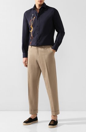 Мужская хлопковая рубашка RALPH LAUREN темно-синего цвета по цене 144500 руб., арт. 790765497 | Фото 2 Мужская хлопковая рубашка RALPH LAUREN темно-синего цвета, арт. 790765497 | Фото 2 (Длина (для топов): Стандартные; Материал внешний: Хлопок; Рукава: Длинные; Статус проверки: Проверено, Проверена категория; Случай: Повседневный; Манжеты: На пуговицах; Воротник: Акула; Принт: С принтом)