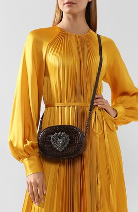 Женская сумка devotion из кожи аллигатора DOLCE & GABBANA темно-серого цвета по цене 1085000 руб., арт. BB6704/B2DG8/AMIS | Фото 2 Женская сумка devotion из кожи аллигатора DOLCE & GABBANA темно-серого цвета, арт. BB6704/B2DG8/AMIS | Фото 2 (Ремень/цепочка: На ремешке; Размер: mini; Сумки-технические: Сумки через плечо; Материал: Экзотическая кожа)