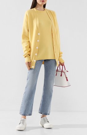 Женская кашемировая футболка EXTREME CASHMERE желтого цвета по цене 25900 руб., арт. 064/TSHIRT | Фото 2 Женская кашемировая футболка EXTREME CASHMERE желтого цвета, арт. 064/TSHIRT | Фото 2