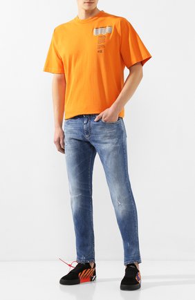 Мужская хлопковая футболка OFF-WHITE оранжевого цвета по цене 20950 руб., арт. 0MAA038R201850071988 | Фото 2 Мужская хлопковая футболка OFF-WHITE оранжевого цвета, арт. 0MAA038R201850071988 | Фото 2