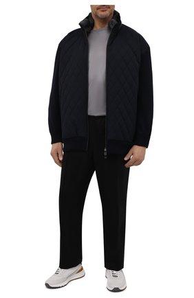 Мужская хлопковая футболка BRIONI серого цвета по цене 29950 руб., арт. UJCA0L/PZ600 | Фото 2 Мужская хлопковая футболка BRIONI серого цвета, арт. UJCA0L/PZ600 | Фото 2 (Материал внешний: Хлопок; Принт: Без принта; Длина (для топов): Стандартные; Рукава: Короткие; Стили: Кэжуэл; Статус проверки: Проверена категория; Региональные ограничения белый список (Axapta Mercury): RU)