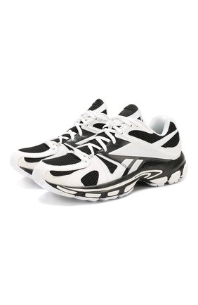 Кроссовки Vetements x Reebok Runner 200 | Фото №1 Кроссовки Vetements x Reebok Runner 200 | Фото №1