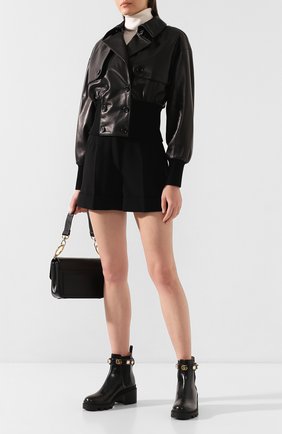 Женский кожаный бомбер DOLCE & GABBANA черного цвета по цене 242000 руб., арт. F9H64L/HULD8 | Фото 2 Женский кожаный бомбер DOLCE & GABBANA черного цвета, арт. F9H64L/HULD8 | Фото 2