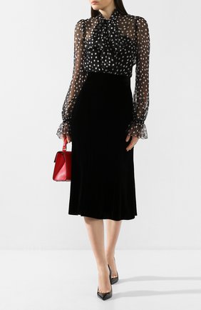 Женская шелковая блузка DOLCE & GABBANA черно-белого цвета по цене 65550 руб., арт. F5L23T/HS1KD | Фото 2 Женская шелковая блузка DOLCE & GABBANA черно-белого цвета, арт. F5L23T/HS1KD | Фото 2
