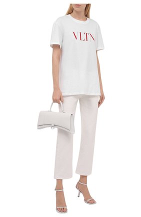 Женская хлопковая футболка VALENTINO белого цвета по цене 28650 руб., арт. TB3MG07D3V6 | Фото 2 Женская хлопковая футболка VALENTINO белого цвета, арт. TB3MG07D3V6 | Фото 2