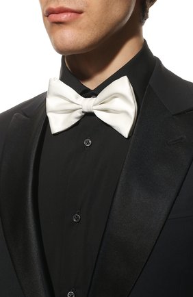 Мужской шелковый галстук-бабочка BRIONI белого цвета, арт. 01L200/PZ411 | Фото 2 (Материал: Текстиль, Шелк; Региональные ограничения белый список (Axapta Mercury): RU)