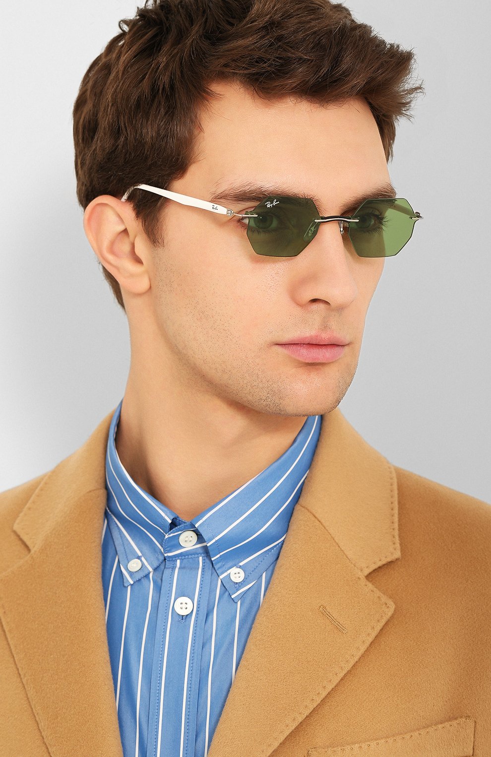 Женские солнцезащитные очки RAY-BAN зеленого цвета по цене 12600 руб., арт. 8061-003/2 | Фото 3 Женские солнцезащитные очки RAY-BAN зеленого цвета, арт. 8061-003/2 | Фото 3