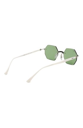Женские солнцезащитные очки RAY-BAN зеленого цвета по цене 12600 руб., арт. 8061-003/2 | Фото 5 Женские солнцезащитные очки RAY-BAN зеленого цвета, арт. 8061-003/2 | Фото 5