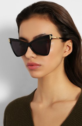 Женские солнцезащитные очки TOM FORD черного цвета по цене 25800 руб., арт. TF767 01A | Фото 2 Женские солнцезащитные очки TOM FORD черного цвета, арт. TF767 01A | Фото 2
