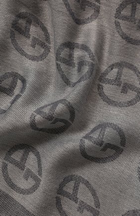 Женский платок GIORGIO ARMANI темно-синего цвета по цене 34950 руб., арт. 795301/0P121 | Фото 2 Женский платок GIORGIO ARMANI темно-синего цвета, арт. 795301/0P121 | Фото 2