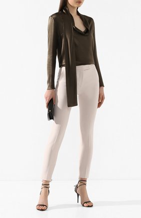 Женская шелковая блузка TOM FORD хаки цвета по цене 155000 руб., арт. TS1880-FAX614 | Фото 2 Женская шелковая блузка TOM FORD хаки цвета, арт. TS1880-FAX614 | Фото 2