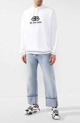 Мужские комбинированные кроссовки vetements x reebok spike runner VETEMENTS черно-белого цвета по цене 39235 руб., арт. SS20SN008 1371/M | Фото 2 Мужские комбинированные кроссовки vetements x reebok spike runner VETEMENTS черно-белого цвета, арт. SS20SN008 1371/M | Фото 2
