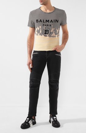 Мужские джинсы BALMAIN черного цвета по цене 71750 руб., арт. TH15446/Z077 | Фото 2 Мужские джинсы BALMAIN черного цвета, арт. TH15446/Z077 | Фото 2
