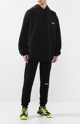 Мужской хлопковое худи star wars x vetements VETEMENTS черного цвета по цене 49950 руб., арт. USW21TR013 1601/M | Фото 2 Мужской хлопковое худи star wars x vetements VETEMENTS черного цвета, арт. USW21TR013 1601/M | Фото 2