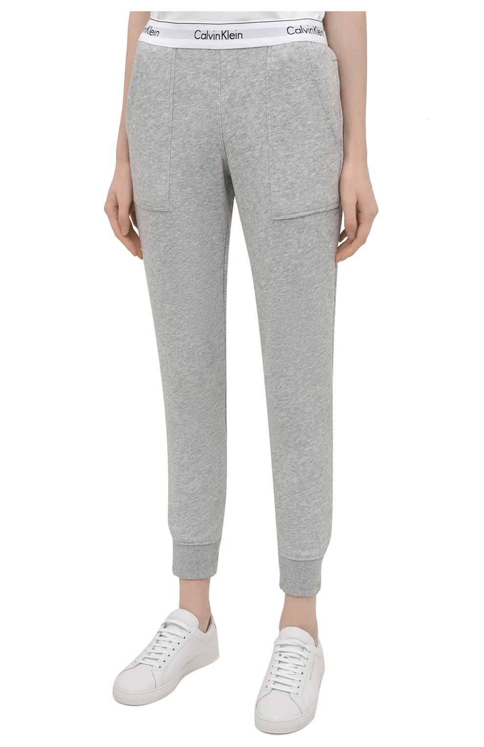 Женские хлопковые брюки CALVIN KLEIN серого цвета по цене 8355 руб., арт. QS5716E | Фото 3 Женские хлопковые брюки CALVIN KLEIN серого цвета, арт. QS5716E | Фото 3