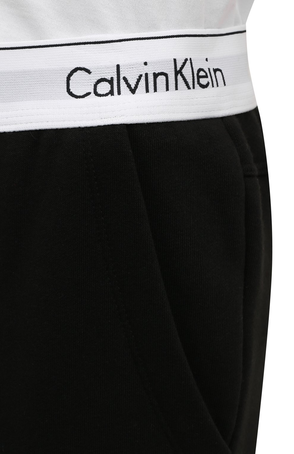 Женские хлопковые брюки CALVIN KLEIN черного цвета по цене 8355 руб., арт. QS5716E | Фото 4 Женские хлопковые брюки CALVIN KLEIN черного цвета, арт. QS5716E | Фото 4