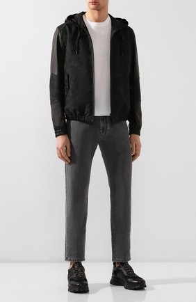 Мужской комбинированный бомбер ZEGNA COUTURE черного цвета по цене 299500 руб., арт. CUC33/7U113 | Фото 2 Мужской комбинированный бомбер ZEGNA COUTURE черного цвета, арт. CUC33/7U113 | Фото 2 (Материал подклада: Синтетический материал; Рукава: Длинные; Материал внешний: Синтетический материал; Длина (верхняя одежда): Короткие; Мужское Кросс-КТ: Верхняя одежда; Кросс-КТ: Куртка; Стили: Кэжуэл; Принт: С принтом; Статус проверки: Проверена категория)
