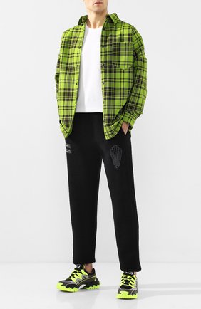 Мужской хлопковые брюки MARCELO BURLON черного цвета по цене 34200 руб., арт. CMCH022R20FLE002 | Фото 2 Мужской хлопковые брюки MARCELO BURLON черного цвета, арт. CMCH022R20FLE002 | Фото 2