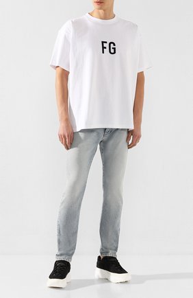 Мужские джинсы PALM ANGELS голубого цвета по цене 38950 руб., арт. PMYA012R203430017310 | Фото 2 Мужские джинсы PALM ANGELS голубого цвета, арт. PMYA012R203430017310 | Фото 2