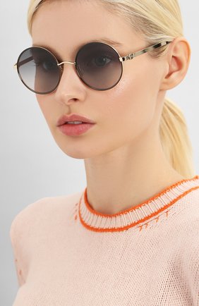 Женские солнцезащитные очки MAX&CO черного цвета по цене 8200 руб., арт. 412 2M2 | Фото 2 Женские солнцезащитные очки MAX&CO черного цвета, арт. 412 2M2 | Фото 2