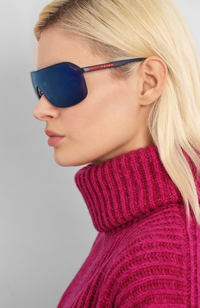Женские солнцезащитные очки PRADA LINEA ROSSA синего цвета по цене 19950 руб., арт. 53VS-MAG9P1 | Фото 2 Женские солнцезащитные очки PRADA LINEA ROSSA синего цвета, арт. 53VS-MAG9P1 | Фото 2