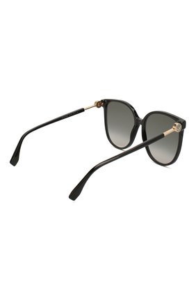 Женские солнцезащитные очки FENDI черного цвета по цене 18250 руб., арт. 0374 807 | Фото 4 Женские солнцезащитные очки FENDI черного цвета, арт. 0374 807 | Фото 4